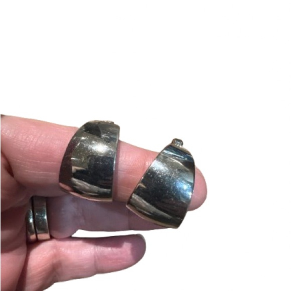 Elegant Silver Hoop Earrings